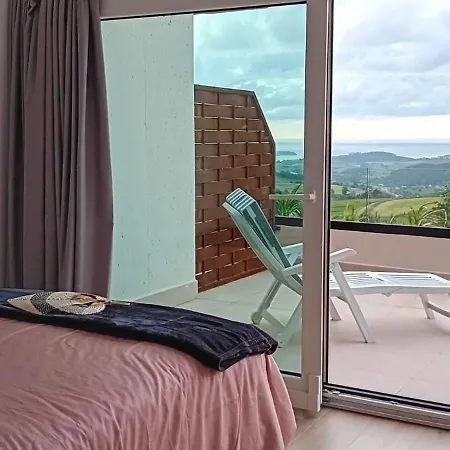 Mirador Playa De Oyambre-vista Al Mar Y Jardin Holiday home *
