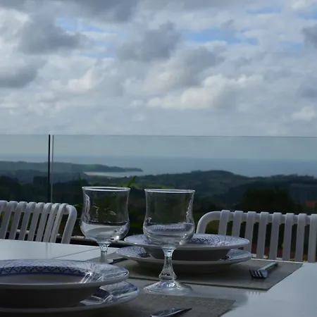 Mirador Playa De Oyambre-vista Al Mar Y Jardin Feriehus