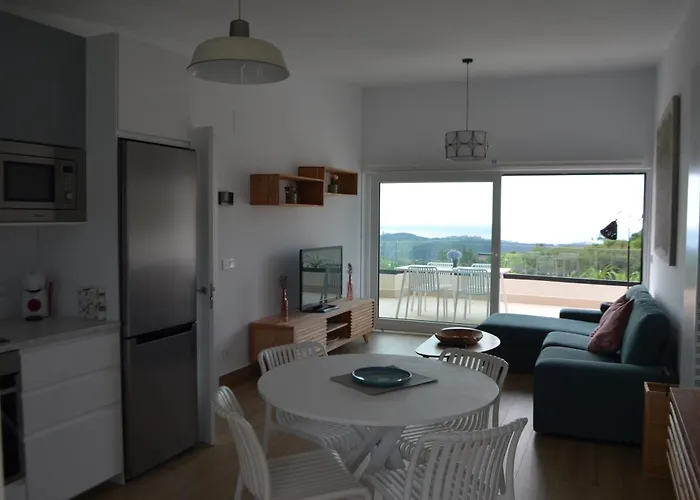 Vakantiehuis Mirador Playa De Oyambre-vista Al Mar Y Jardin Canales (Cantabria)