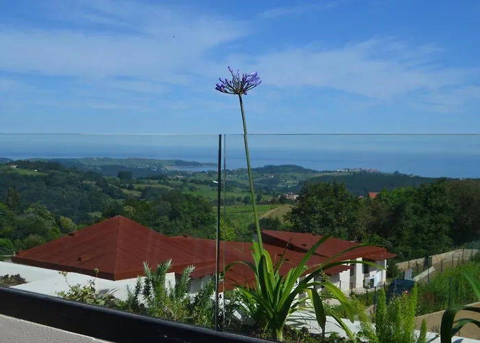 Mirador Playa De Oyambre-vista Al Mar Y Jardin Hébergement de vacances