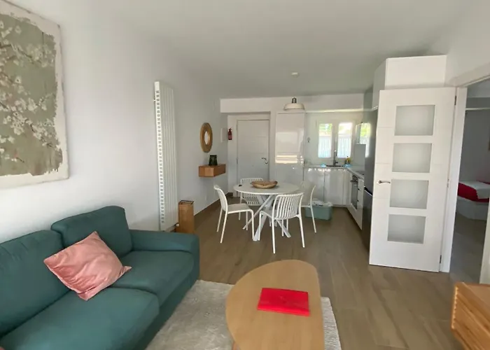 Mirador Playa De Oyambre-vista Al Mar Y Jardin