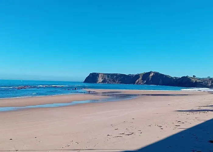 Hébergement de vacances Mirador Playa De Oyambre-vista Al Mar Y Jardin