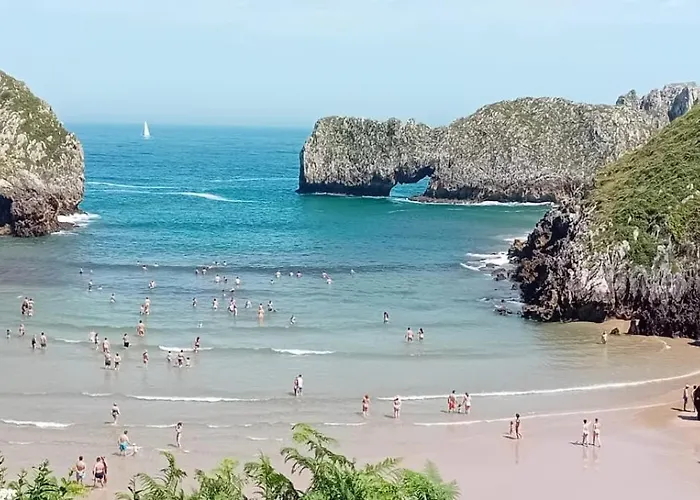 Vakantiehuis Mirador Playa De Oyambre-vista Al Mar Y Jardin Canales (Cantabria)